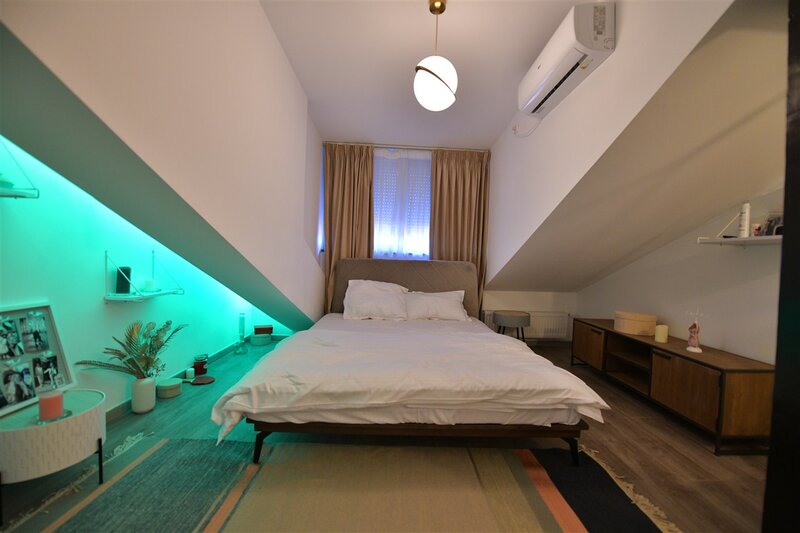 Drumul Taberei, str.V.Cricovului, Penthouse, 180 mp